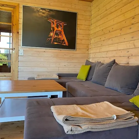 Doppelhaushaelfte In Ferienhaus *