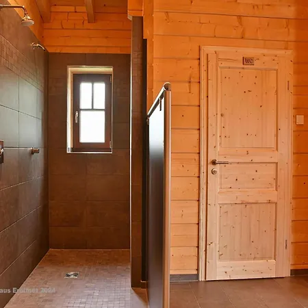 Ferienhaus Doppelhaushaelfte In *